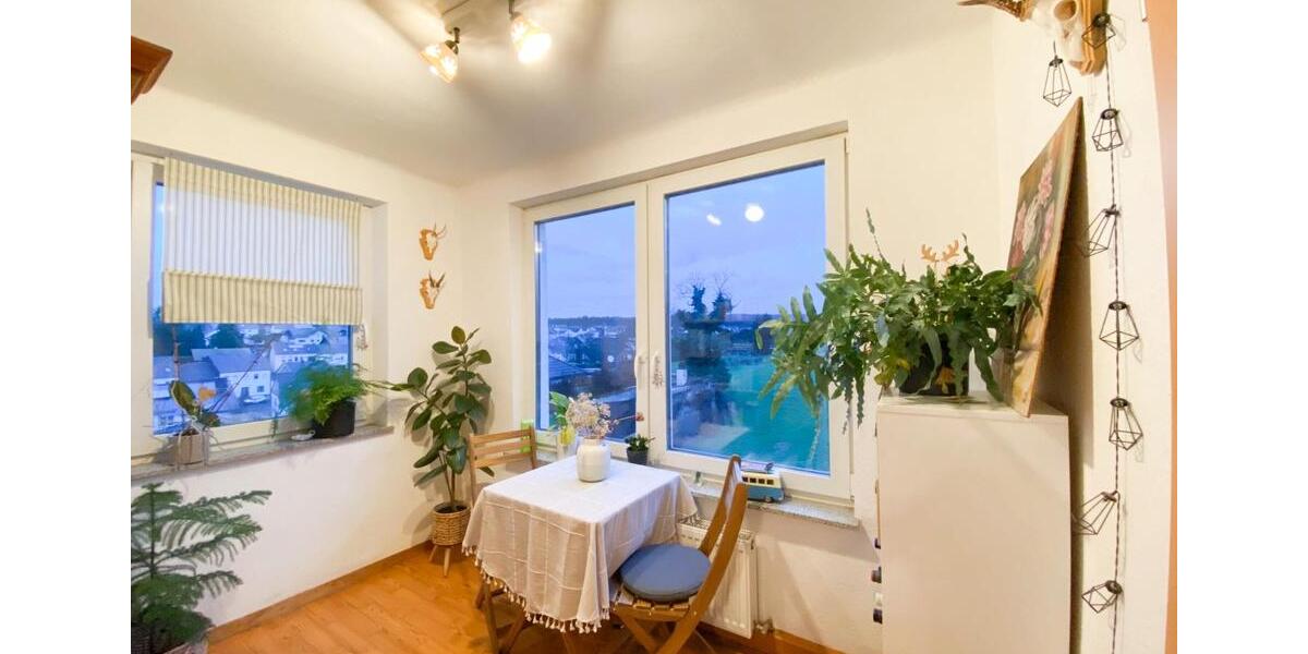 Etagenwohnung Saarwellingen - 3 Zimmer, 86 m&sup2;, 675&euro; | Angebot:25054625