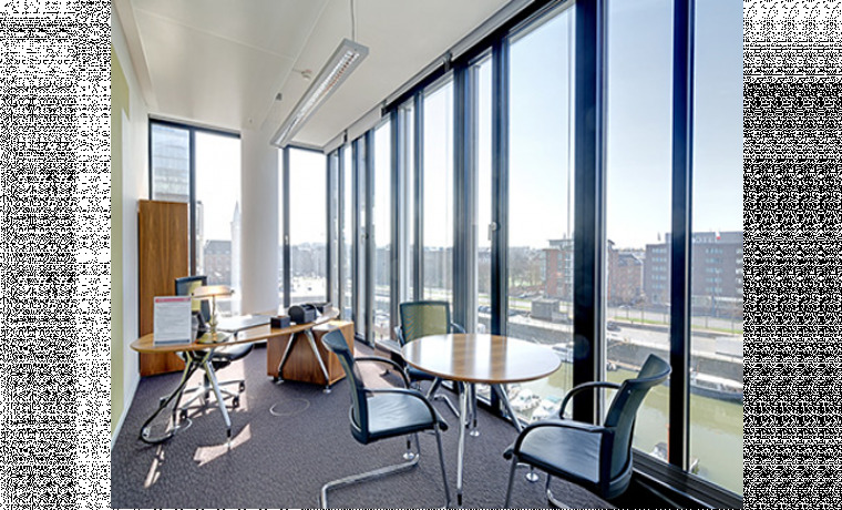 Renommierte Büroräume und Arbeitsplätze im Kölner Rheinauhafen - All-in-Miete zimmer