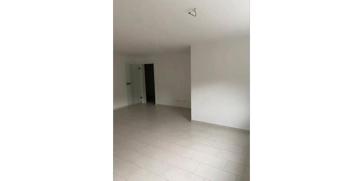 Etagenwohnung Wiesloch - 2 Zimmer, 77 m&sup2;, 890&euro; | Angebot:26032176