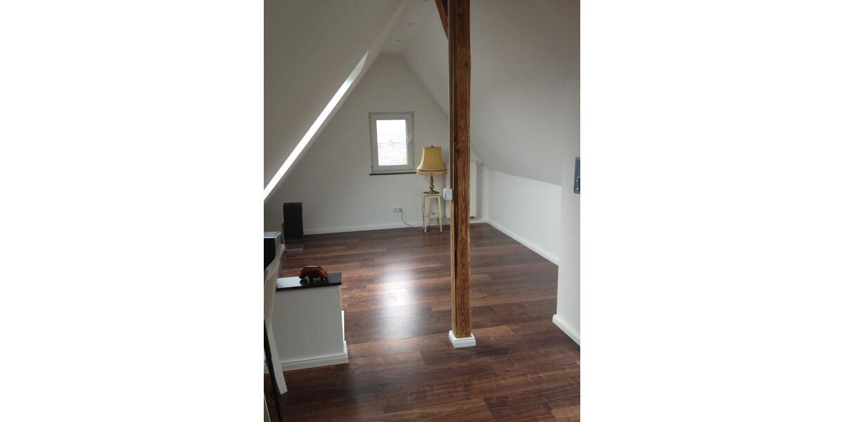 Dachgeschoßwohnung Gummersbach Berstig Süd - 3 Zimmer, 90 m&sup2;, 680&euro; | Angebot:26650118