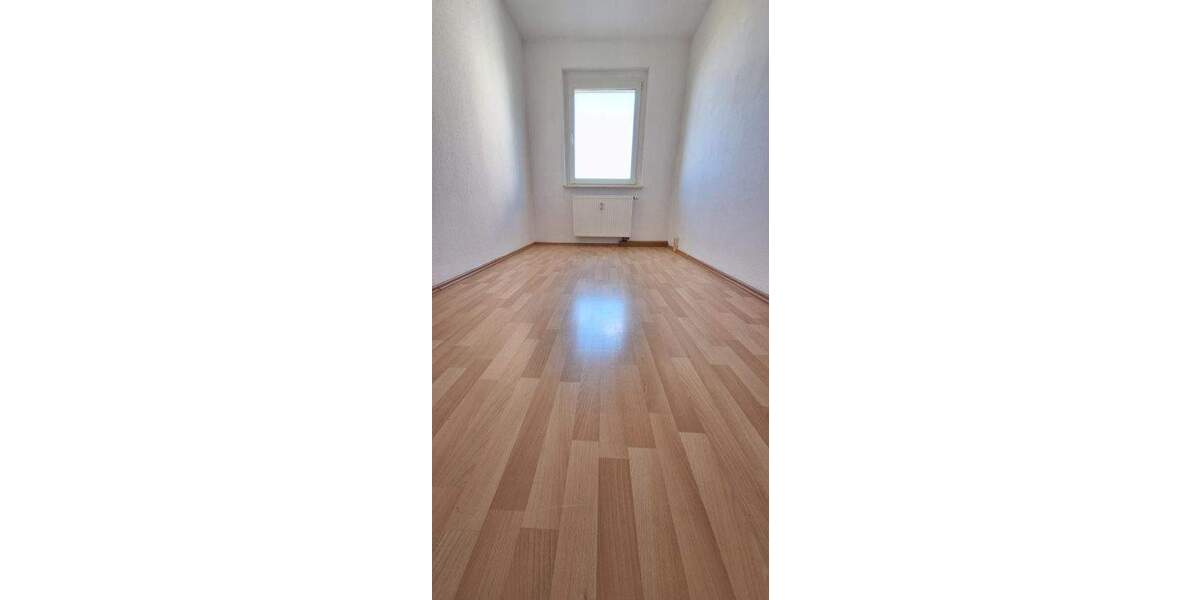 Etagenwohnung Weißenfels Borau - 3 Zimmer, 59 m&sup2;, 390&euro; | Angebot:25797800