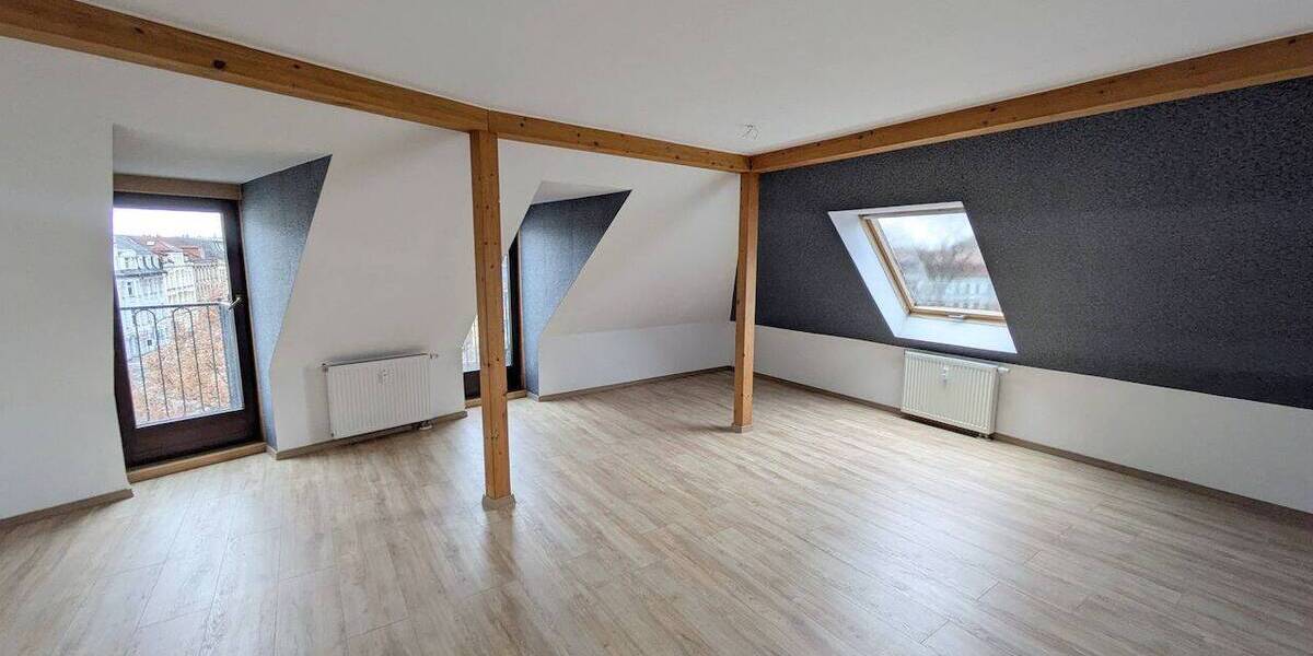 Etagenwohnung Zwickau Innenstadt - 4 Zimmer, 95 m&sup2;, 620&euro; | Angebot:26779409