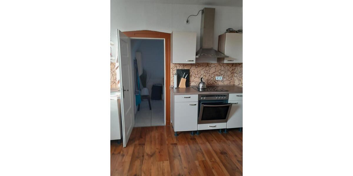 Etagenwohnung Dassel - 3 Zimmer, 100 m&sup2;, 450&euro; | Angebot:26507146