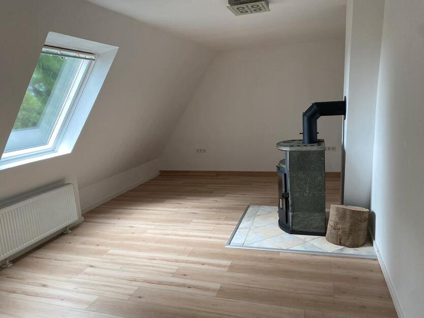 Sanierte 3 Zimmer Wohnung 86m2 mit Kamin