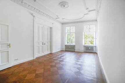 Charaktervolle und großzügige AltbauWohnung mit teilgewerblicher Nutzung