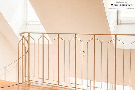 Helle 1,5 Zimmer Wohnung mit Galerie +++KEIN BALKON+++