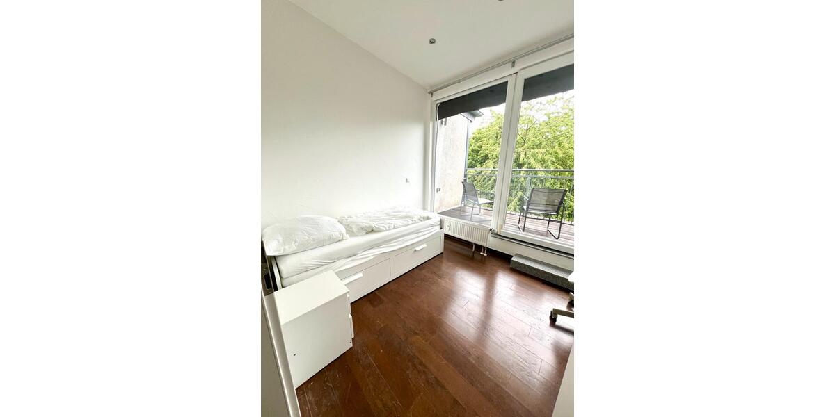 Etagenwohnung Düsseldorf Stadtbezirk 5 - 1 Zimmer, 12 m&sup2;, 660&euro; | Angebot:26552485