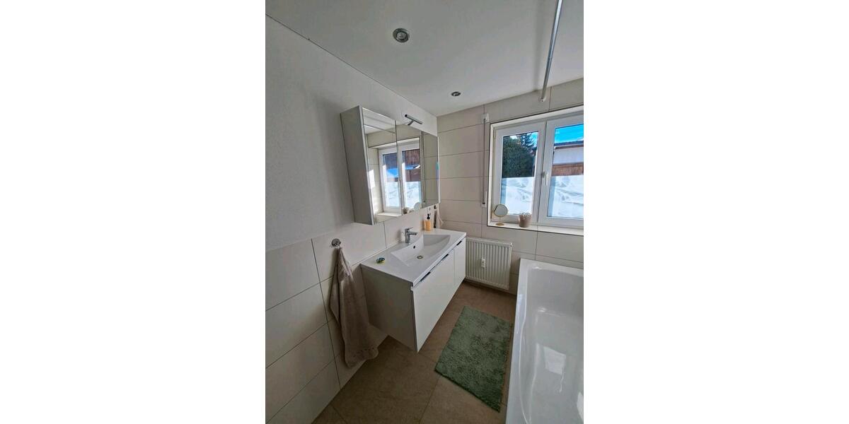 Kurzzeitvermietung (von 01.08.26 - 31.03.2027) 4 zimmer