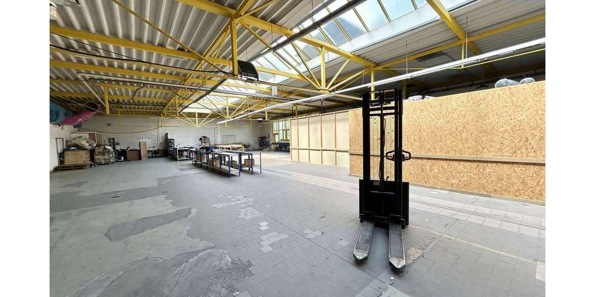 Halle in Tamm 2.702 € 386 m² zimmer