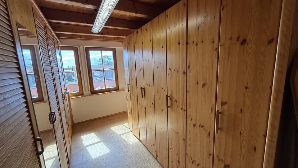Einfamilienhaus Wangen - 6.5 Zimmer, 212 m&sup2;, 2.250&euro; | Angebot:26560284