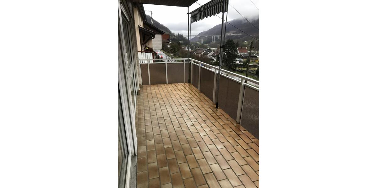 Erdgeschoßwohnung Gruibingen - 2.5 Zimmer, 87 m&sup2;, 690&euro; | Angebot:25746046