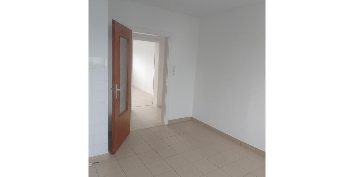 Dachgeschoßwohnung Giesen - 3 Zimmer, 69 m&sup2;, 462&euro; | Angebot:26044829