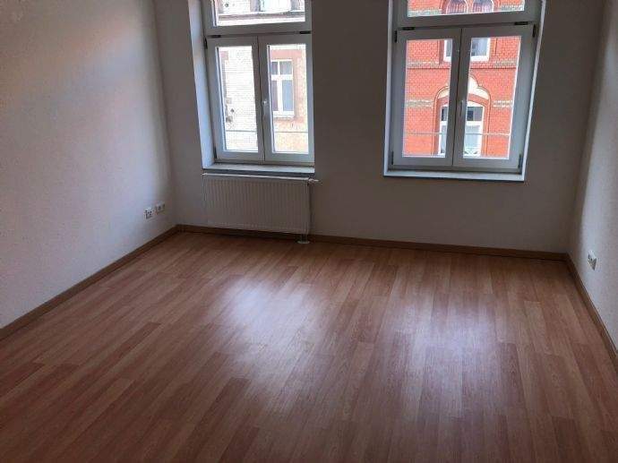 3 Raum Wohnung mit Balkon Laminat Lift in der Raiffeisenstraße Krämpfervorstadt 3 zimmer