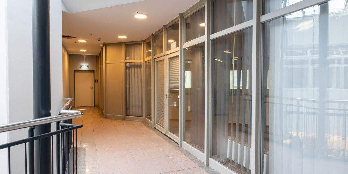 Gewerbeobjekt Delmenhorst Mitte - 5 Zimmer, 250 m&sup2;, 2.375&euro; | Angebot:25700054