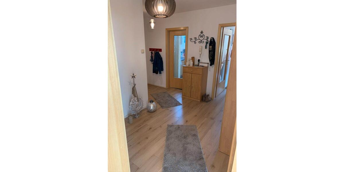 Dachgeschoßwohnung Neuffen - 4 Zimmer, 114 m&sup2;, 1.200&euro; | Angebot:26150486