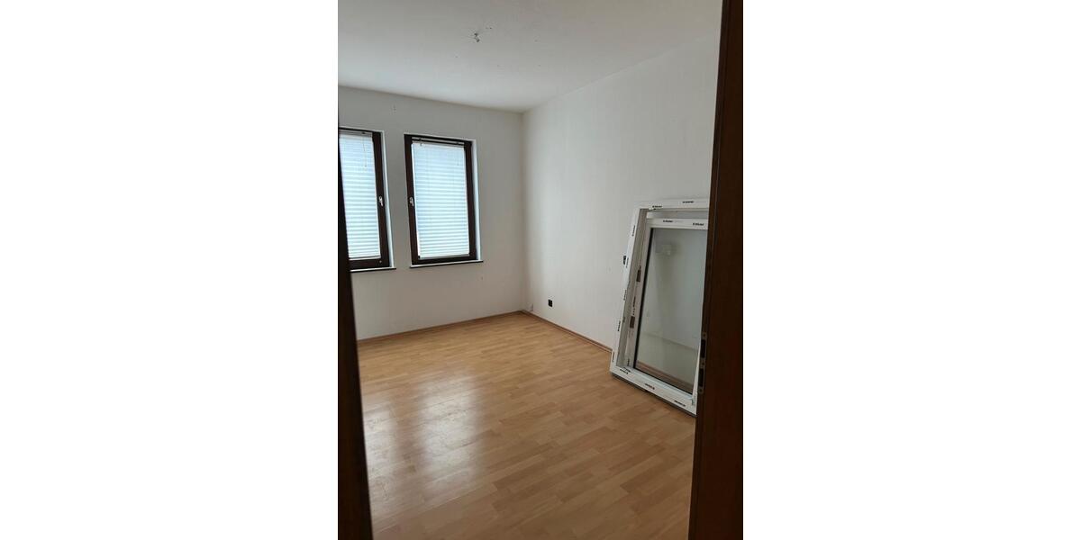 Dachgeschoßwohnung Witzenhausen - 3 Zimmer, 100 m&sup2;, 850&euro; | Angebot:25648783