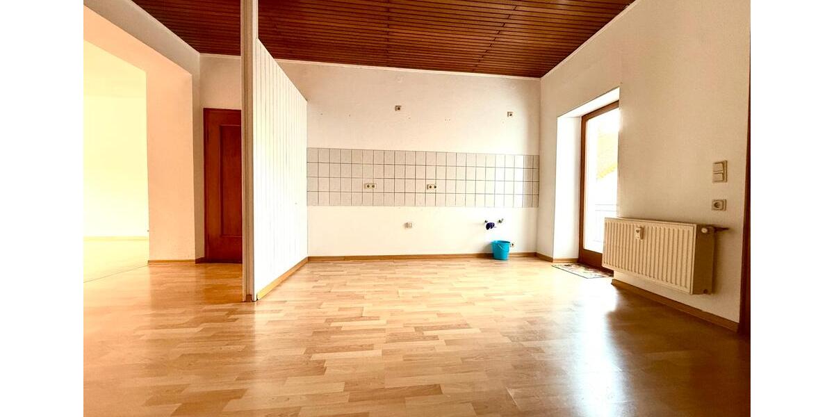 Etagenwohnung Saarlouis - 1 Zimmer, 98 m&sup2;, 690&euro; | Angebot:25838092