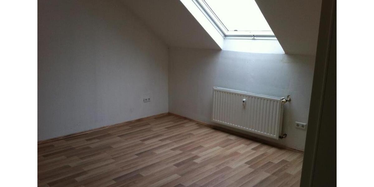 Dachgeschoßwohnung Gelsenkirchen Gelsenkirchen-Mitte - 3.5 Zimmer, 66 m&sup2;, 449&euro; | Angebot:25796705