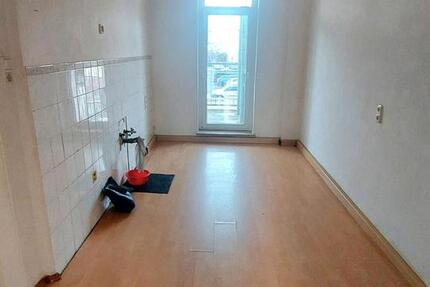 Wohnung Groitzsch - 2.5 Zimmer, 63 m&sup2;, 360&euro; | Angebot:25980921