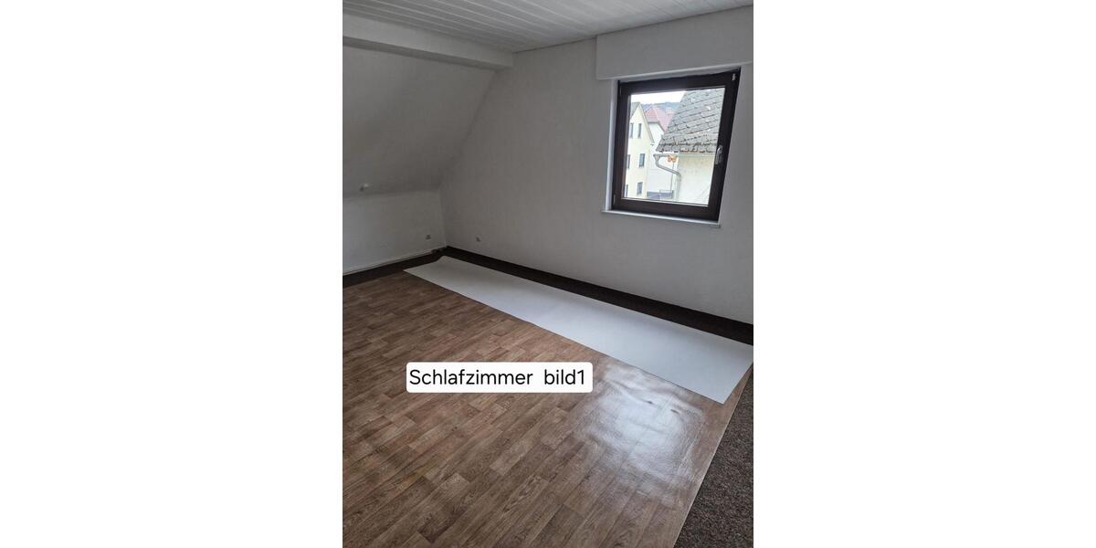 Dachgeschoßwohnung Wetzlar Altenberger Straße - 2 Zimmer, 65 m&sup2;, 500&euro; | Angebot:25262799