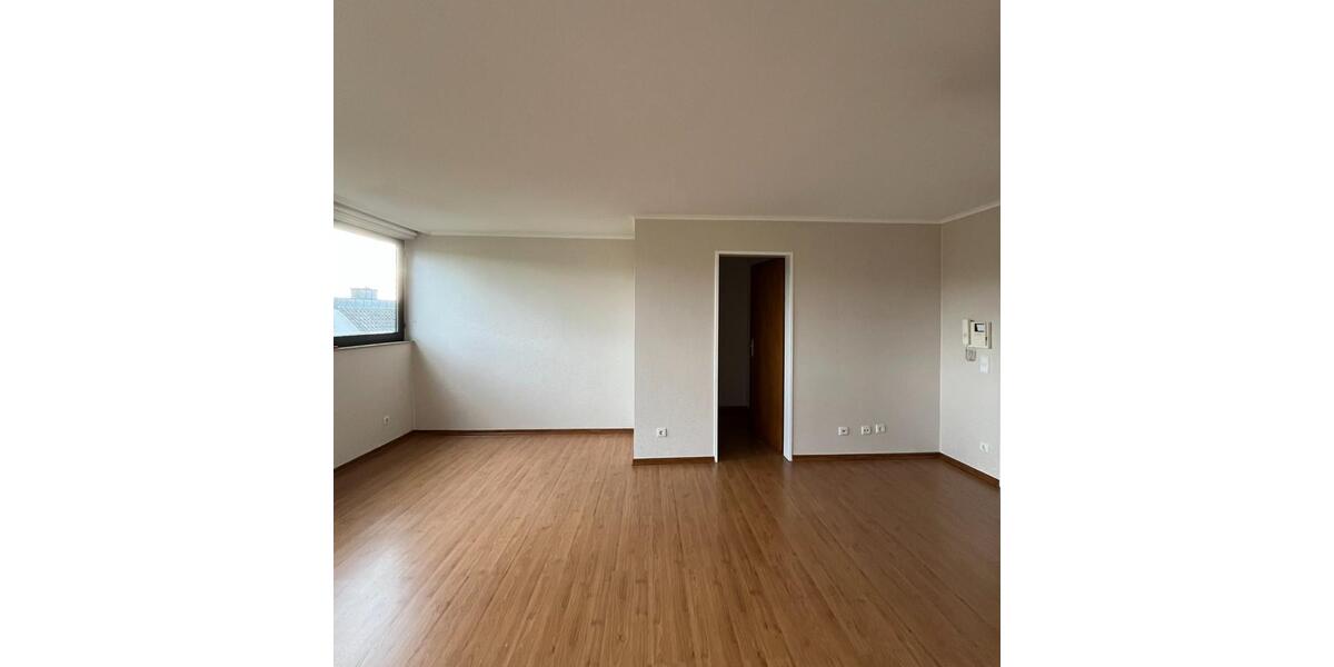 Große 4-Zimmerwohnung mit Doppelgarage. Ideal für Homeoffice 4 zimmer