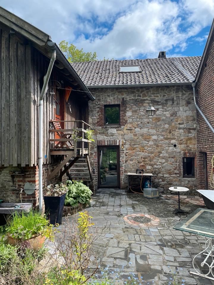 4ZKB in schönem Hof in Welkenraedt