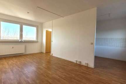 Wohnung zum Mieten in Plauen 390,37 € 77.3 m² 4 zimmer