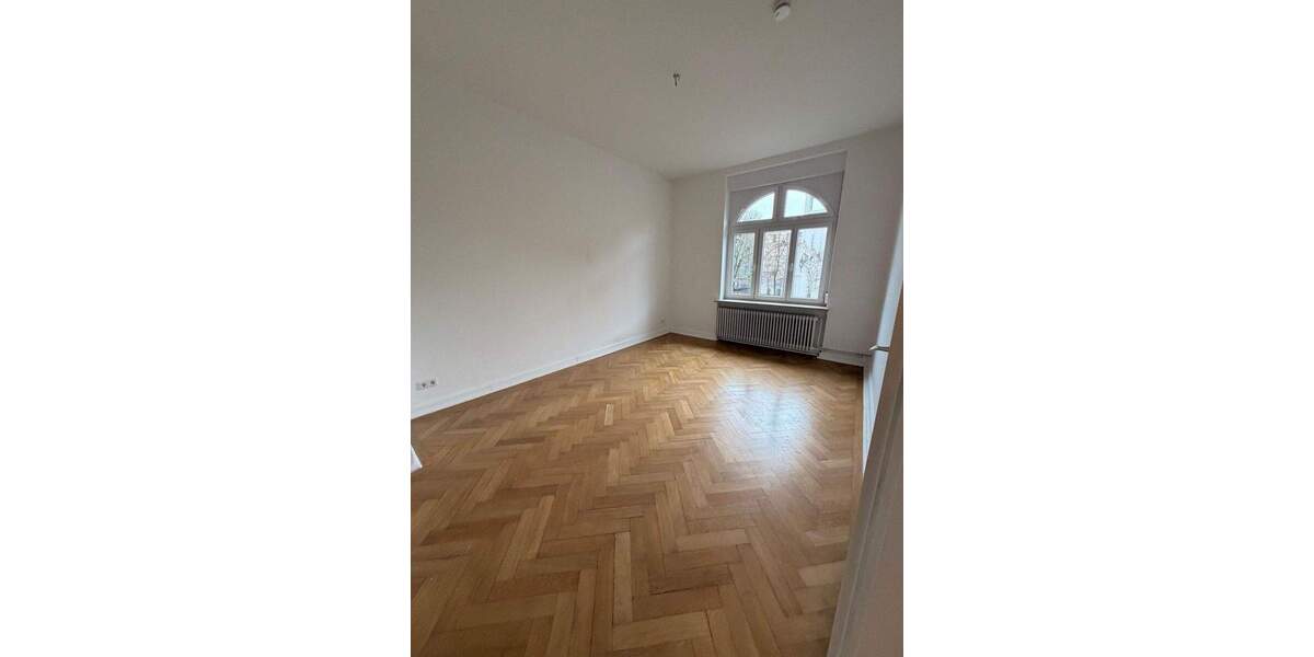 Etagenwohnung Nürnberg Muggenhof - 5 Zimmer, 120 m&sup2;, 1.200&euro; | Angebot:24967114