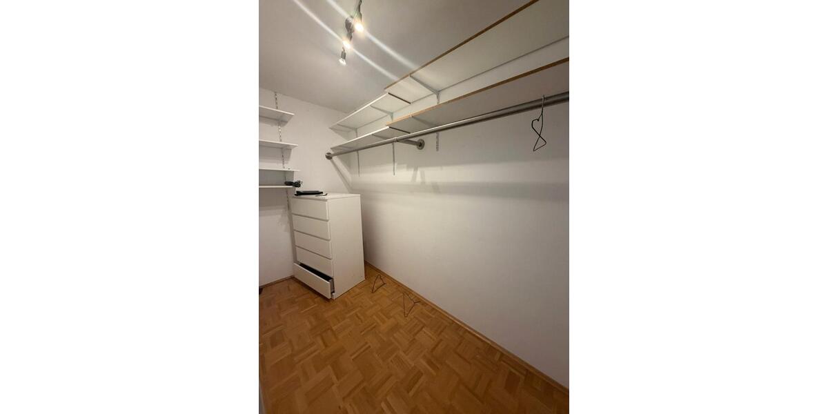Etagenwohnung Dortmund Hörde - 3 Zimmer, 100 m&sup2;, 1.500&euro; | Angebot:26238321