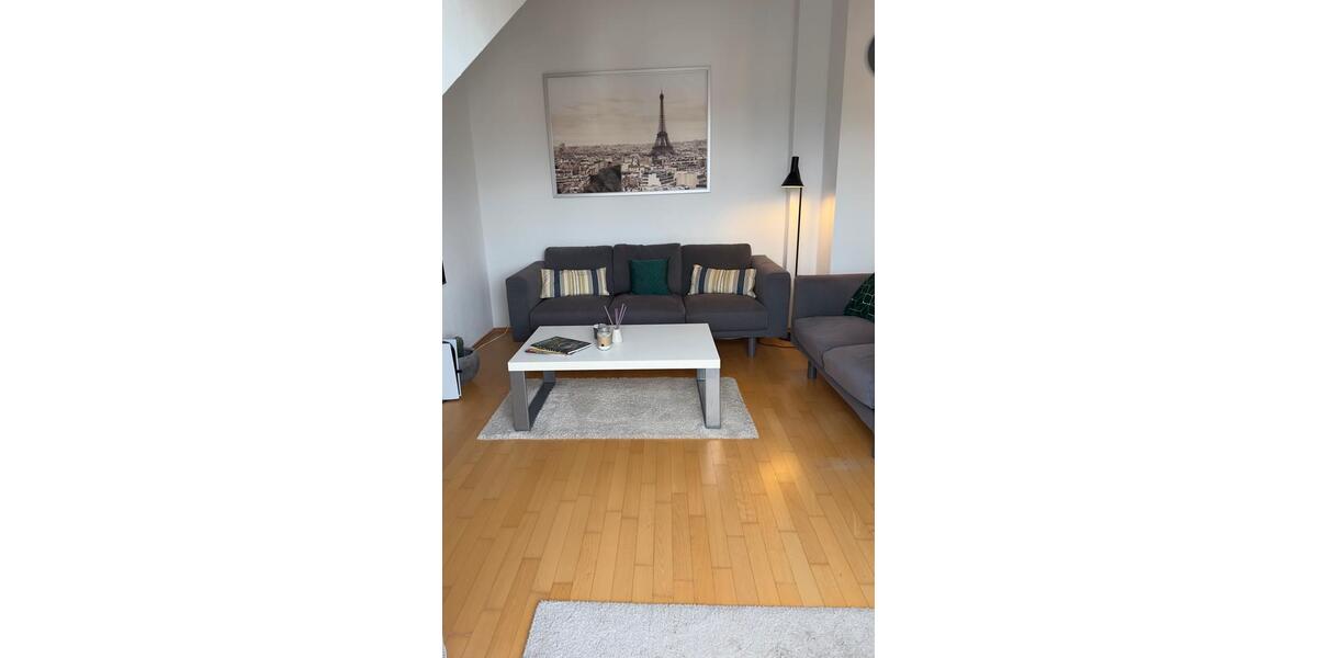 Dachgeschoßwohnung Sindelfingen Sindelfingen (Stadt) - 2.5 Zimmer, 52 m&sup2;, 1.100&euro; | Angebot:26582432