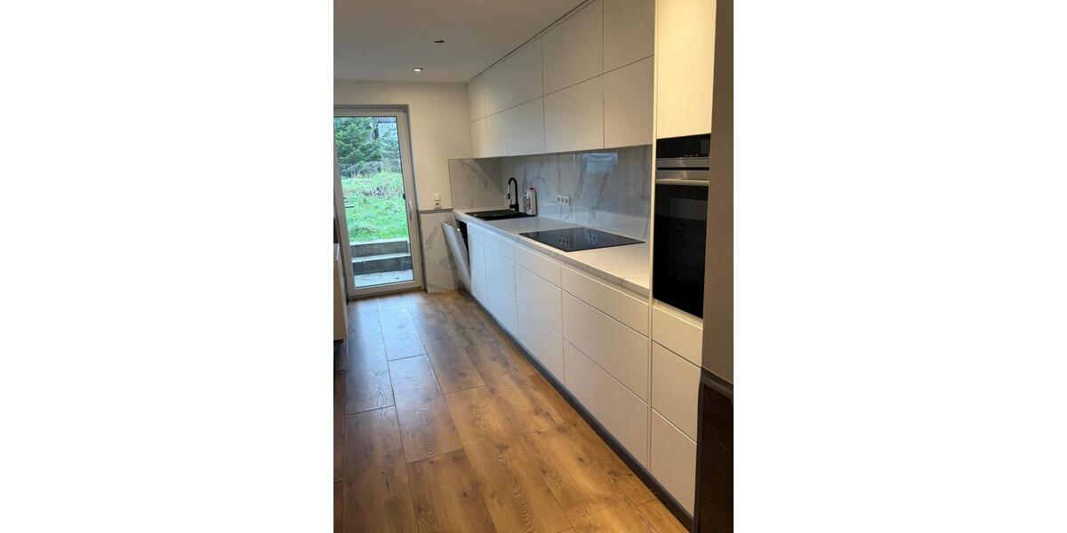 wunderschöne Mietwohnung 120m^2 3 zimmer