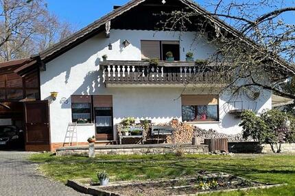 Wohnung Stadtallendorf - 4 Zimmer, 120 m&sup2;, 1.250&euro; | Angebot:25868219