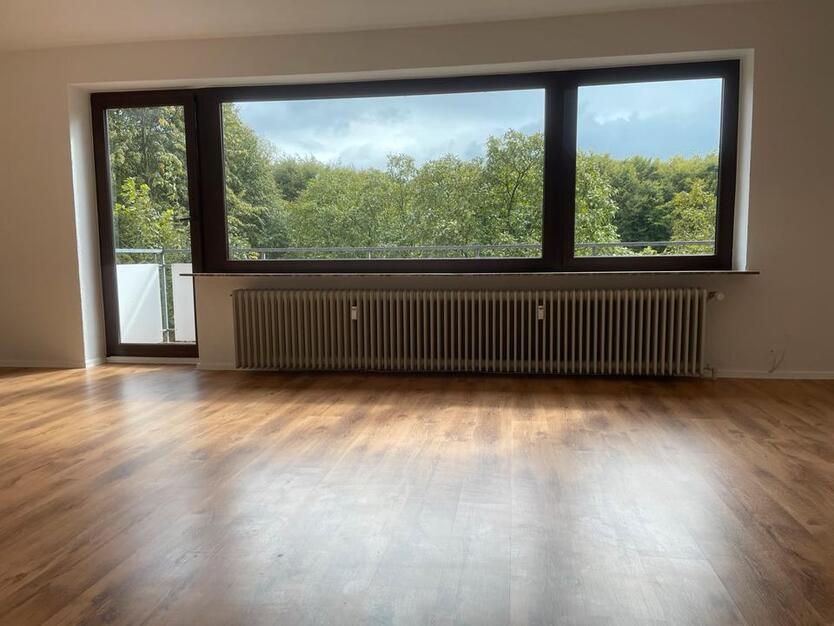 Schortens, Eschenweg: 3 Zimmer, Küche, Bad, Balkon