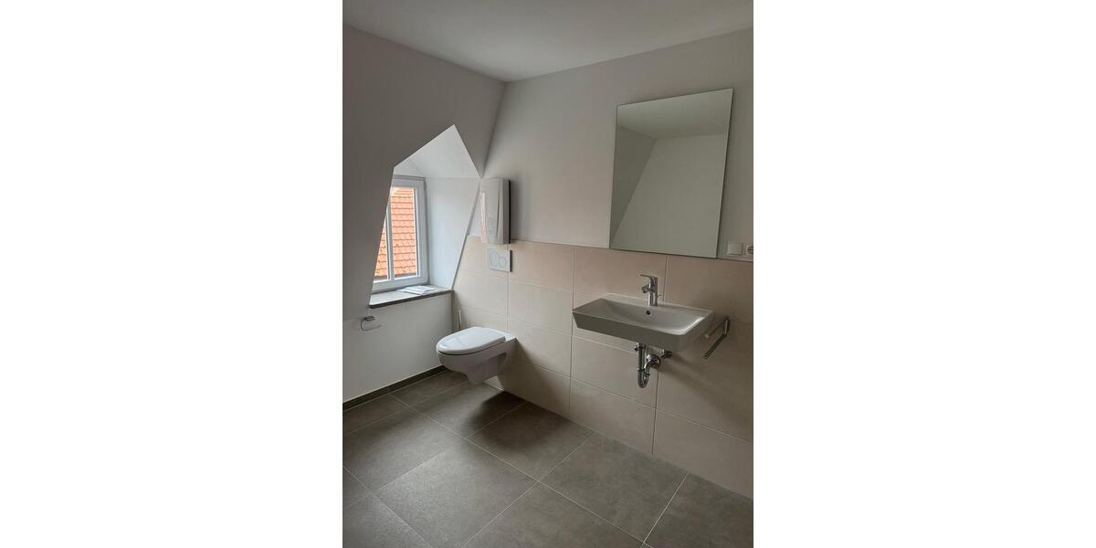 Dachgeschoßwohnung Wiesentheid - 2 Zimmer, 54 m&sup2;, 511&euro; | Angebot:25852647