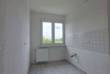 Wohnung Bitterfeld Anhaltsiedlung - 3 Zimmer, 59 m&sup2;, 384&euro; | Angebot:26886613