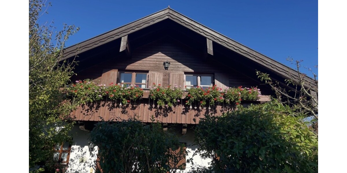 Charmantes Einfamilienhaus im Axdorferfeld in Traunstein zu vermieten! Frei ab 01.02. bzw. 01.03.2026 6 zimmer