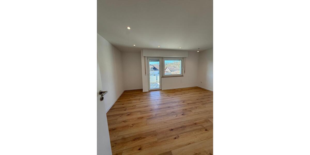 Etagenwohnung Wutöschingen - 4 Zimmer, 100 m&sup2;, 1.190&euro; | Angebot:25636807