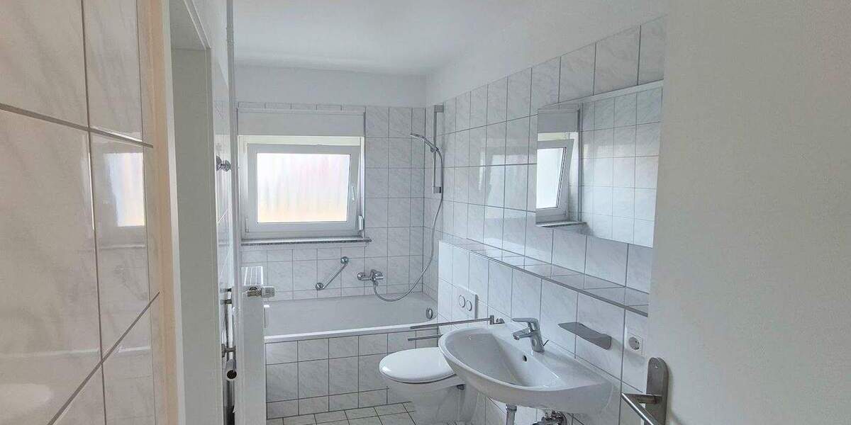 Etagenwohnung Singen (Hohentwiel) Singen - 3 Zimmer, 75 m&sup2;, 850&euro; | Angebot:25927289