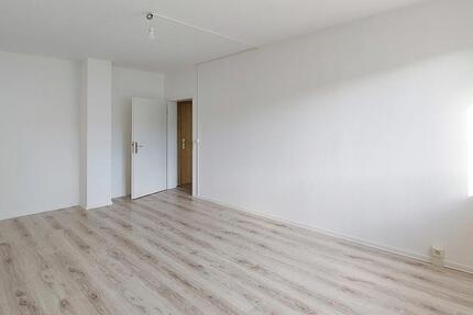 ** Einziehen & sparen – die erste Kaltmiete* übernehmen wir! ** 1 zimmer