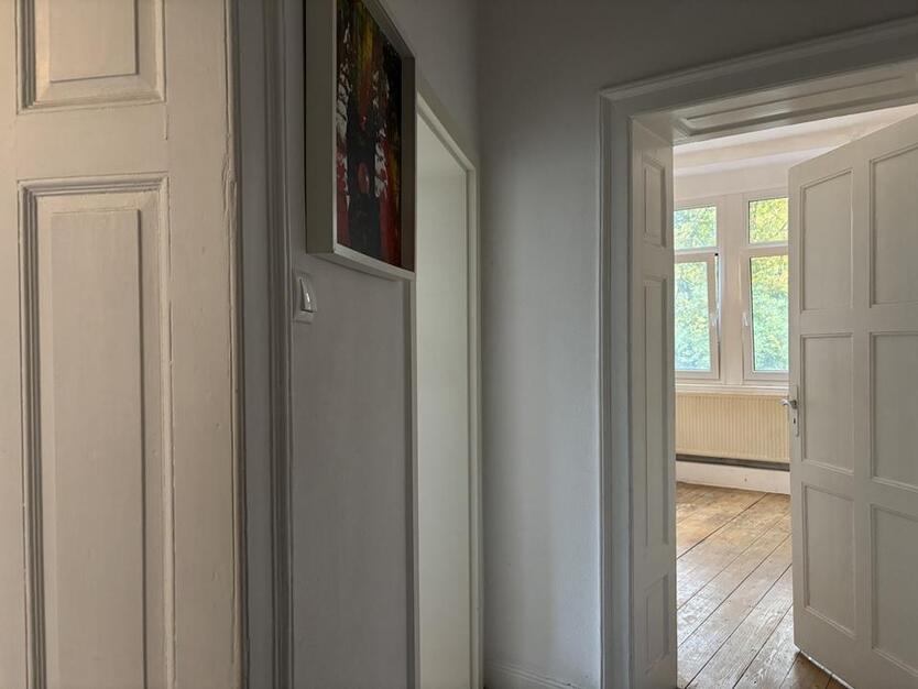 Ideal für WG oder Studenten – zentrale 2-Zimmer-Wohnung mit Einbauküche zimmer