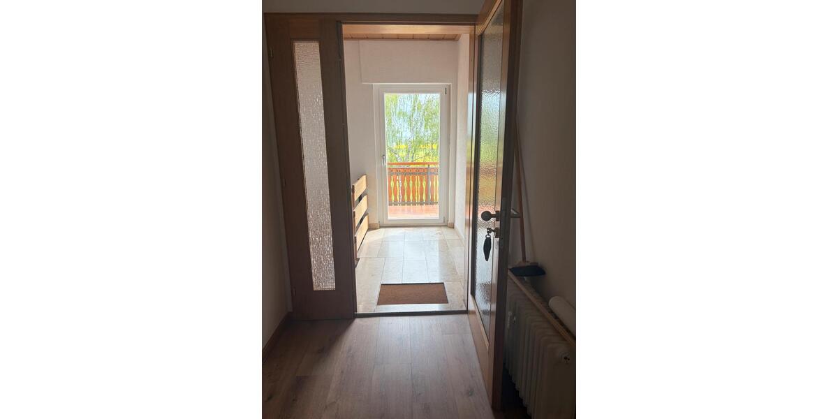 Etagenwohnung Stadtlauringen - 4 Zimmer, 102 m&sup2;, 825&euro; | Angebot:26604782
