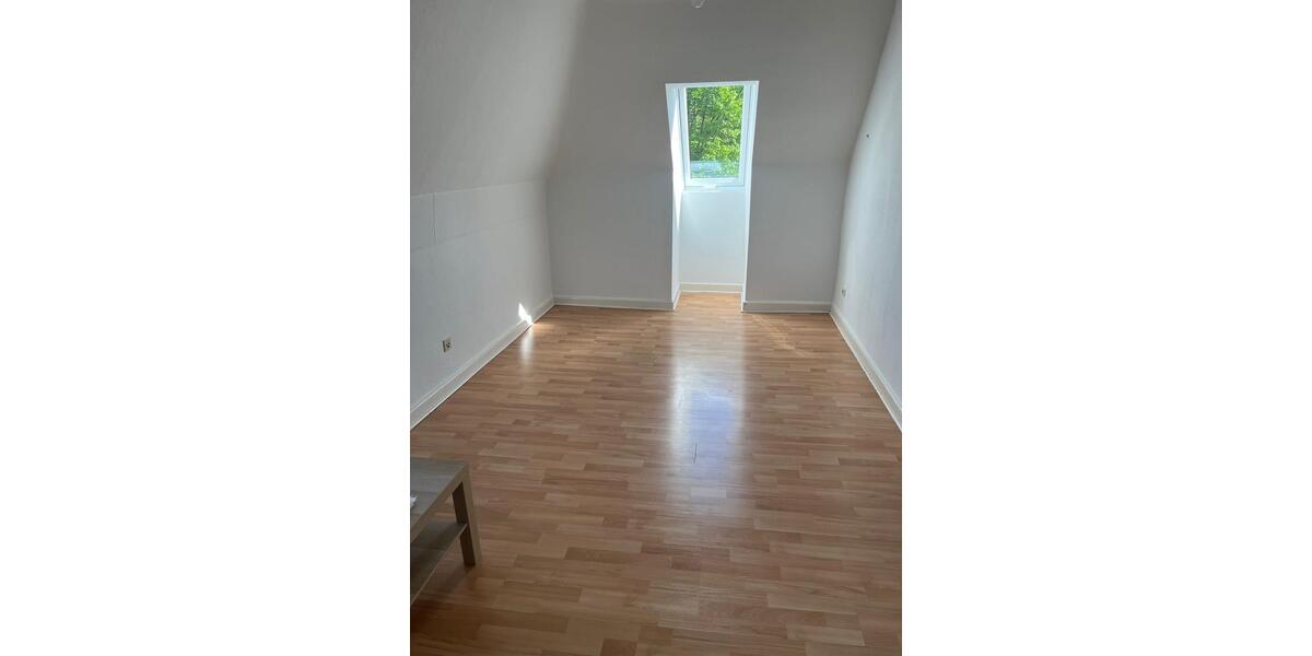 Dachgeschoßwohnung Geesthacht - 2 Zimmer, 48 m&sup2;, 576&euro; | Angebot:26531709