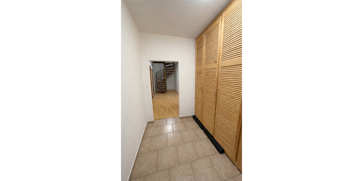 Wohnen auf Zeit Neubrandenburg - 1 Zimmer, 150 m&sup2;, 365&euro; | Angebot:25137078