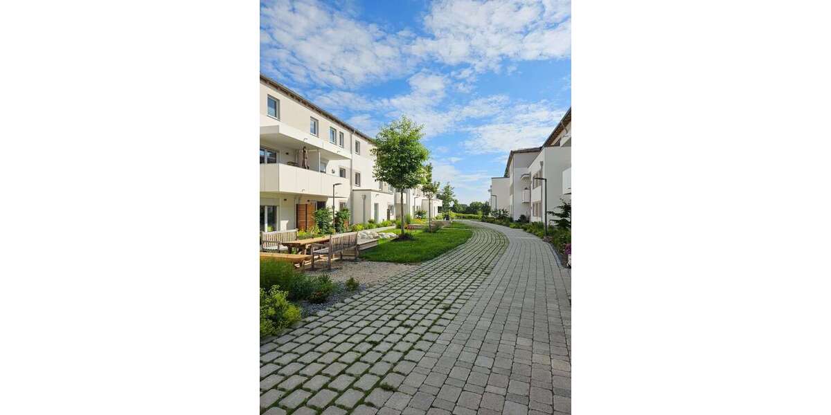 Etagenwohnung Neufahrn in Niederbayern - 3 Zimmer, 86 m&sup2;, 850&euro; | Angebot:27351289