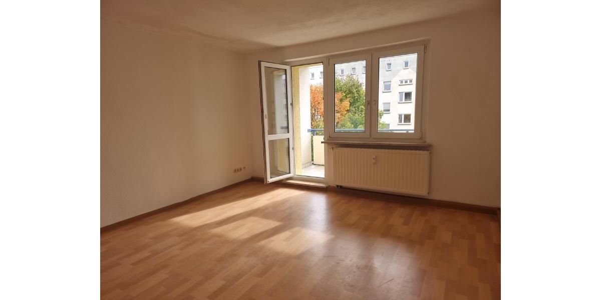 Schmucke Dreiraumwohnung mit Balkon in Weida! 3 zimmer