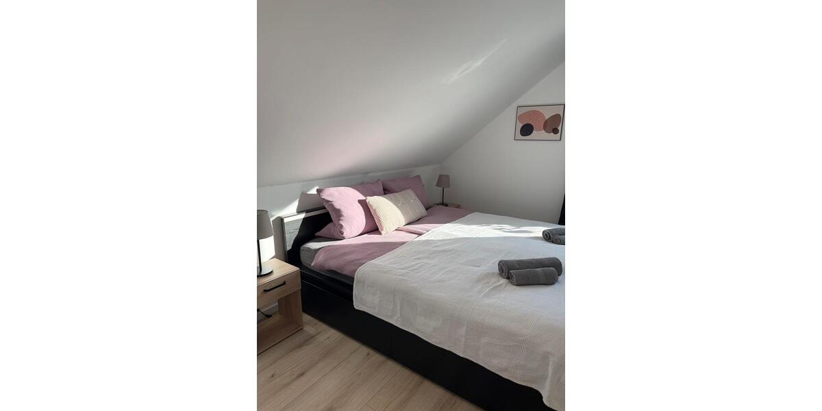 Wohnen auf Zeit Rheinbach - 3 Zimmer, 75 m&sup2;, 119&euro; | Angebot:25617131