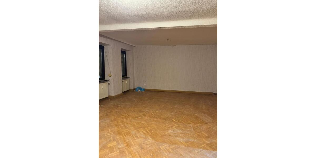 Einfamilienhaus Neunkirchen Heinitz - 6 Zimmer, 160 m&sup2;, 1.250&euro; | Angebot:24620635