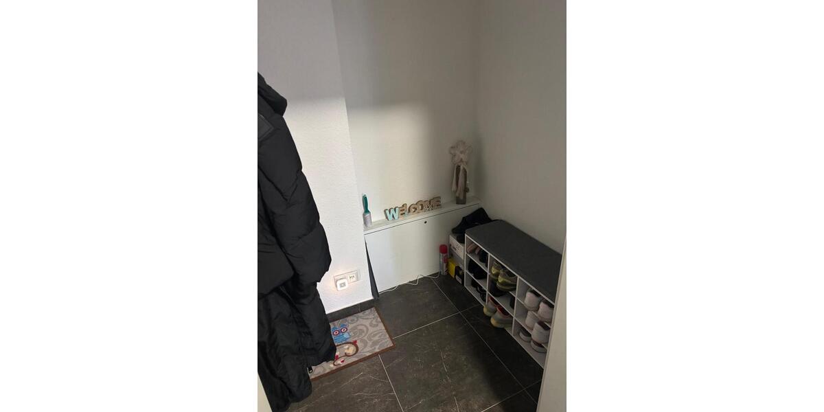 2-Zi-Dachgeschoß hochwertig renoviert und ausgestattet 2 zimmer