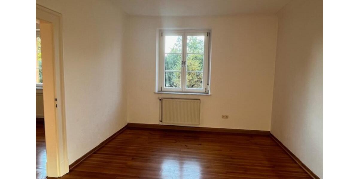 Erdgeschoßwohnung Bad Neustadt an der Saale - 3 Zimmer, 85 m&sup2;, 825&euro; | Angebot:22941236