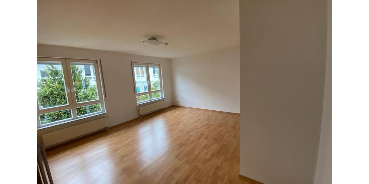 Reihenhaus Kelkheim (Taunus) - 5 Zimmer, 131 m&sup2;, 2.100&euro; | Angebot:24788876